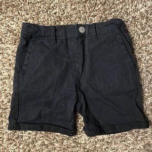 Black shorts 3T